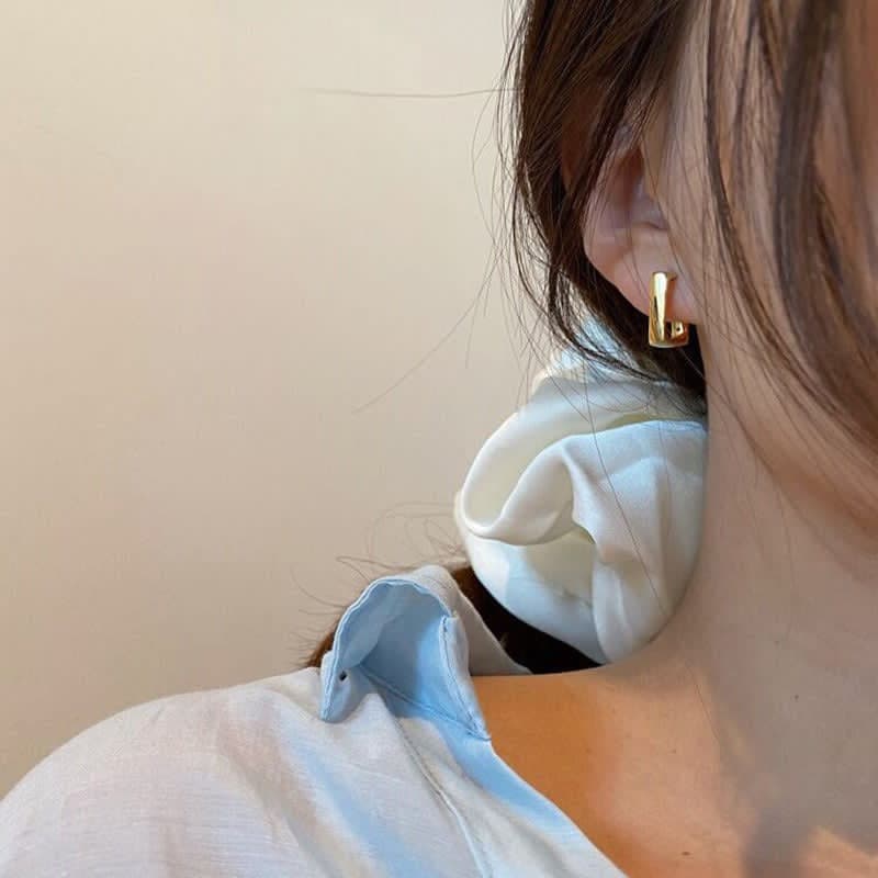 New Geometric U-Shaped Earrings Golden