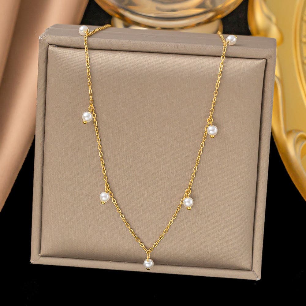 Anti Tarnish Seven Pearls Necklace Gold