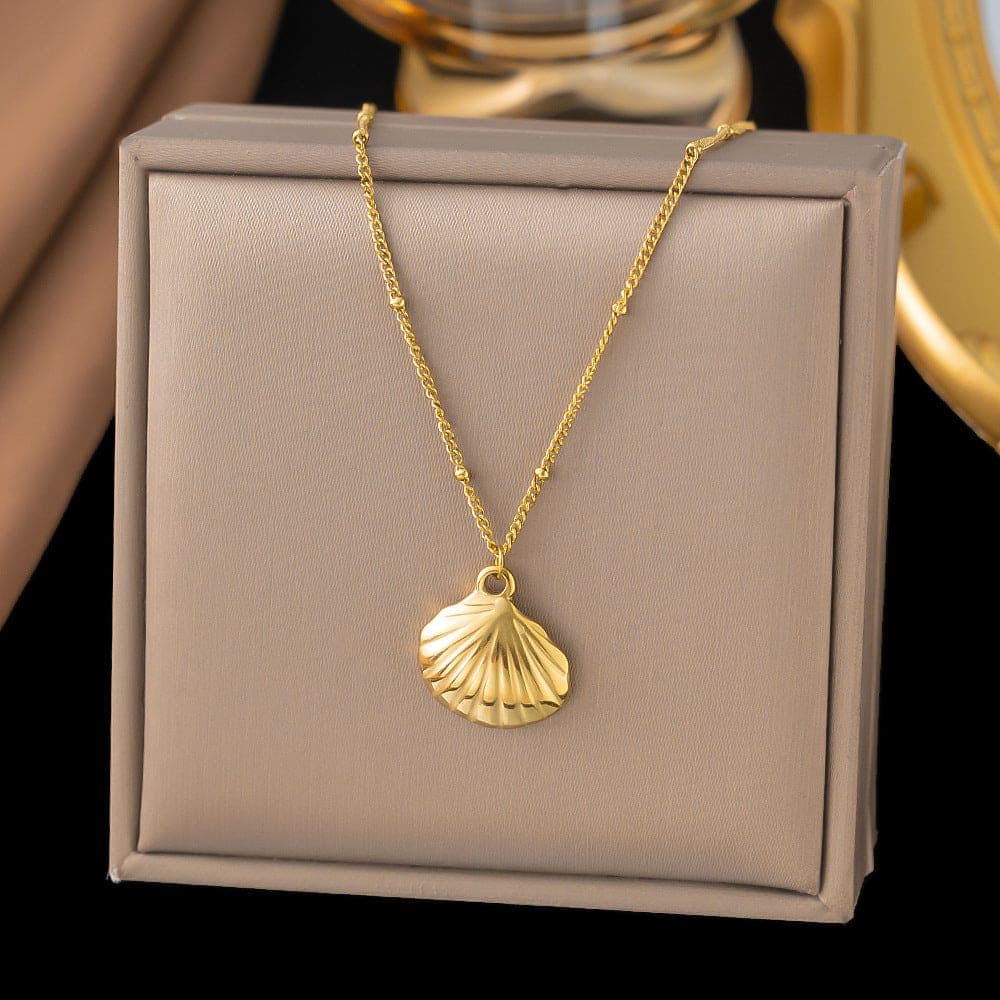 Anti Tarnish Shell Necklace Gold